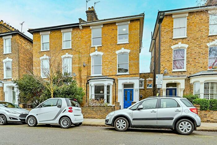 2 Bedroom Flat For Sale In Wilberforce Road, , Islington, London, N4
