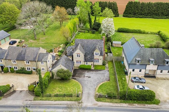 4 Bedroom Detached House For Sale In Kingston Road, Frilford, OX13