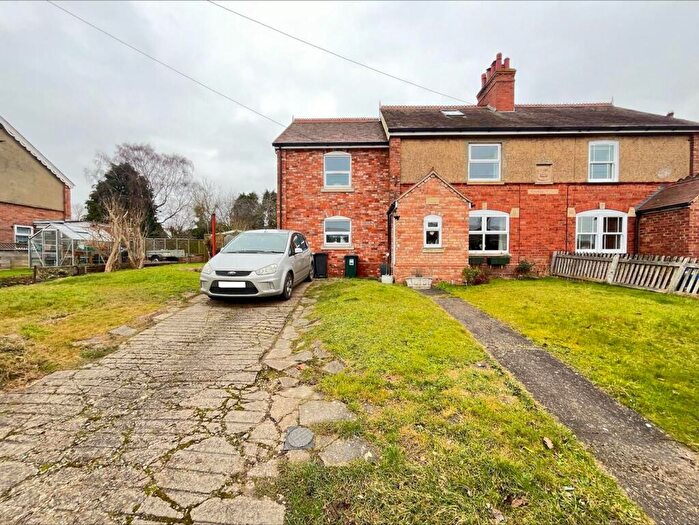 4 Bedroom Semi-Detached House For Sale In Chapel Lane, Legbourne, Louth, LN11