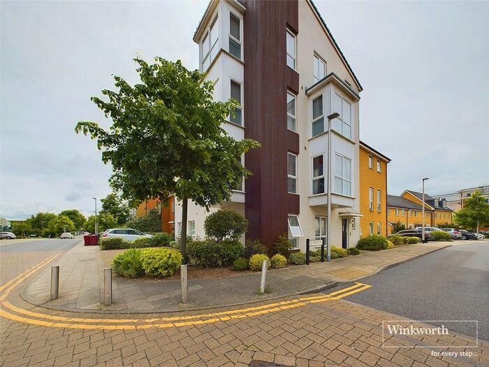 2 Bedroom Flat To Rent In Gweal Avenue, Reading, Berkshire, RG2