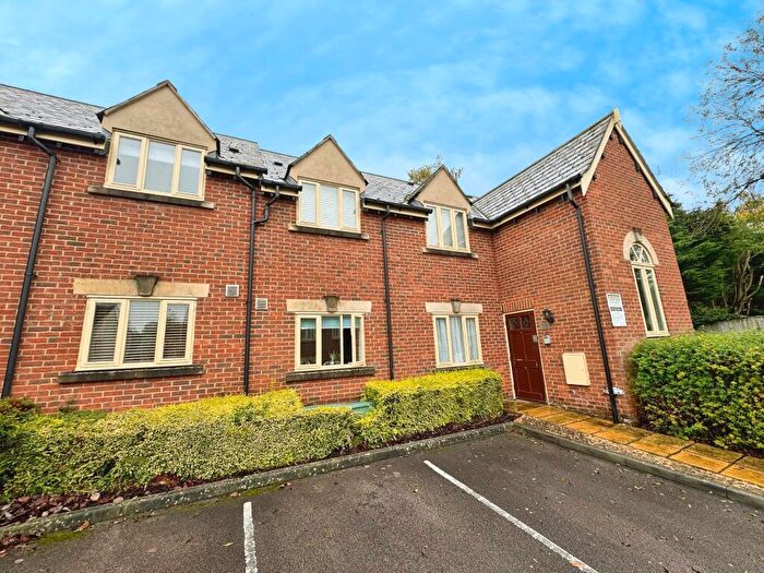 2 Bedroom Flat To Rent In Kingshill Road, Old Town, Swindon, SN1