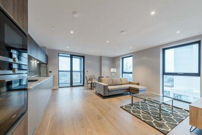 2 Bedroom Flat To Rent In Brogan House, Battersea Exchange, Battersea, SW8