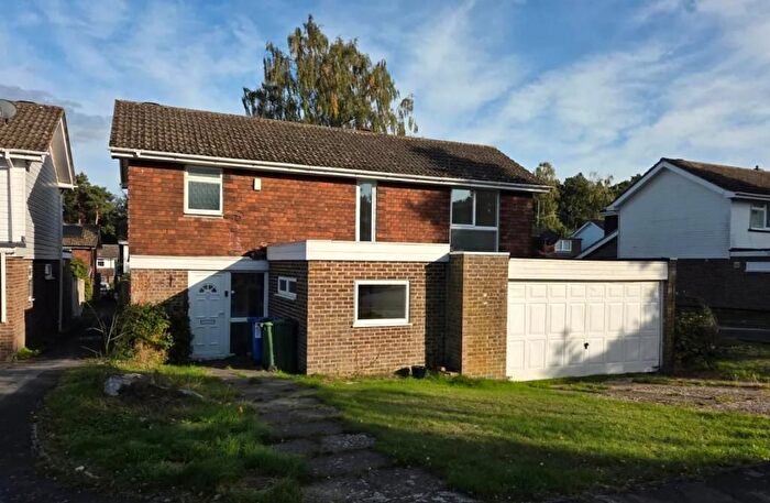 5 Bedroom Property To Rent In Spinis, Bracknell, Berkshire, RG12