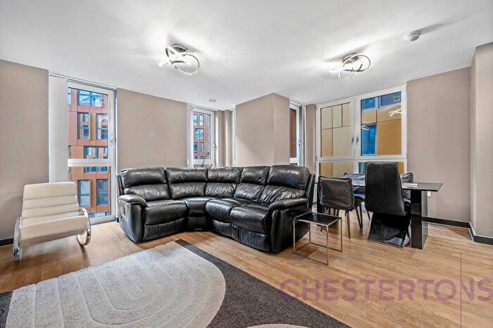 3 Bedroom Flat To Rent In Garda House, Cable Walk, SE10