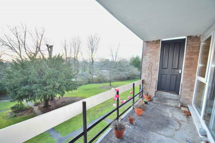 3 Bedroom Flat To Rent In Winchester, SO23