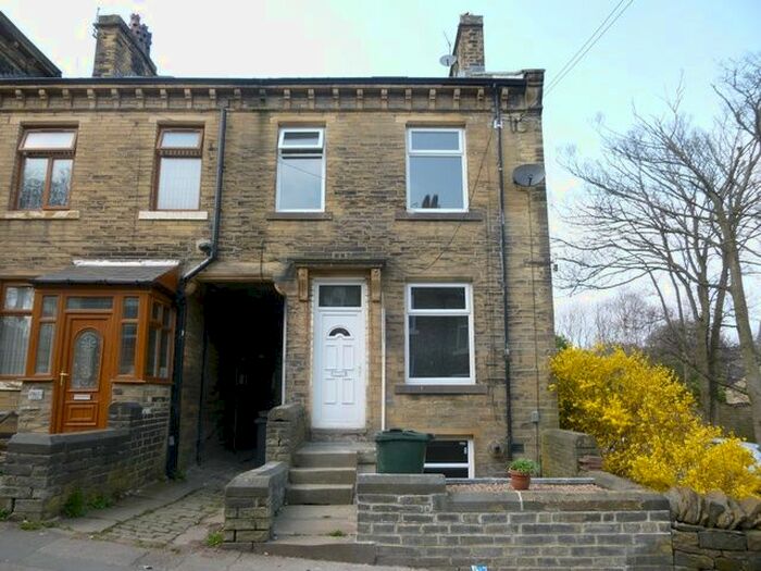 3 Bedroom Terraced House To Rent In Firth Road, Heaton, Bradford, BD9
