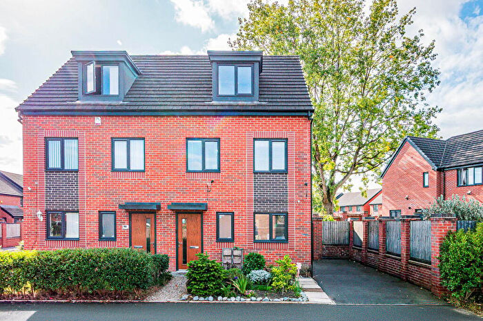 3 Bedroom Semi-Detached House For Sale In Eagle Drive, Salford, Greater Manchester, M6