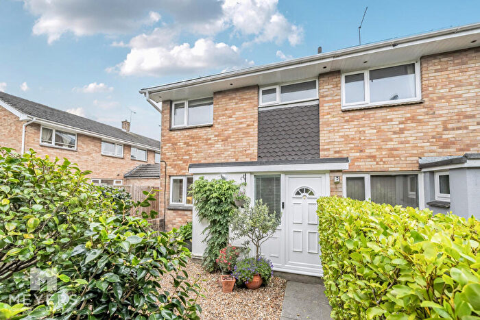 3 Bedroom End Of Terrace House For Sale In Beacon Park Road, Poole, BH16