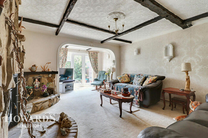 2 Bedroom Detached Bungalow For Sale In Cranleigh Road, Pakefield, NR33