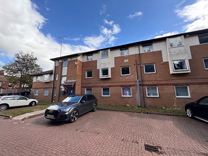2 Bedroom Flat To Rent In Milliners Court, Milliners Way, Luton, Bedfordshire, LU3