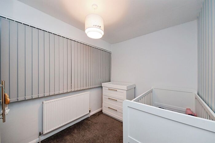 3 Bedroom Terraced House For Sale In Foredrove Lane, Solihull, B92