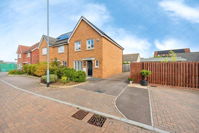 3 Bedroom Semi-Detached House For Sale In Harrier Leys, Wixams, Bedford, Bedfordshire, MK42