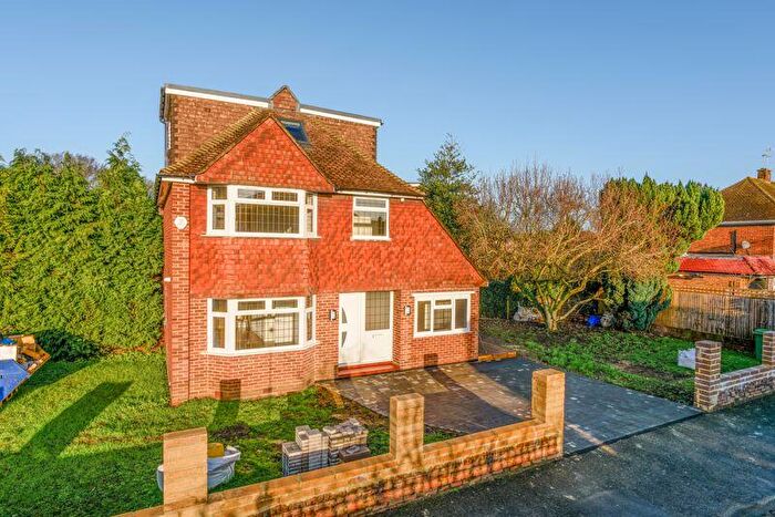 3 Bedroom Detached House To Rent In Wolsey Drive, Walton-On-Thames, KT12