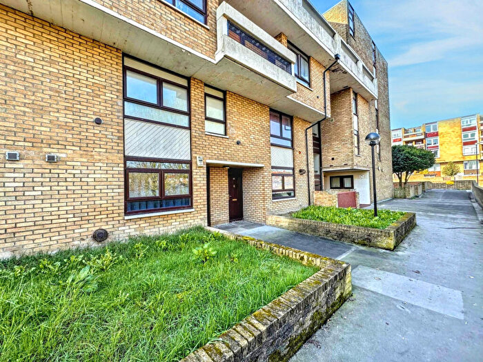 1 Bedroom Apartment For Sale In Collingwood Court, Washington, Tyne And Wear, NE37