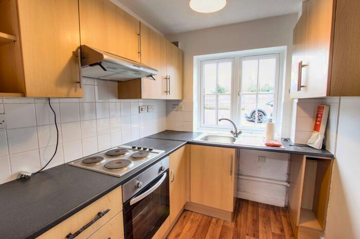 1 Bedroom Flat To Rent In Wessex Walk, Westbury, BA13