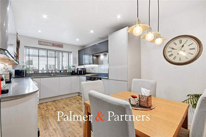 3 Bedroom Terraced House For Sale In Hunt Avenue, Heybridge, Maldon, Essex, CM9