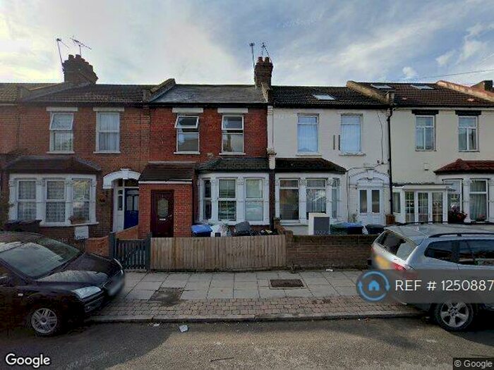4 Bedroom Terraced House To Rent In Lincoln Road, Enfield, EN3
