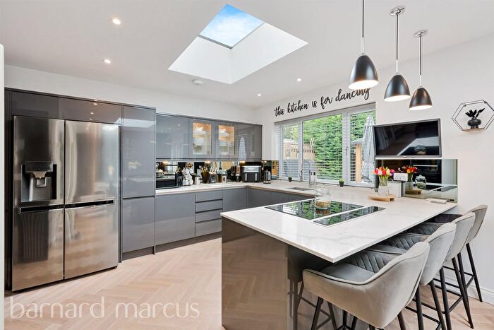 5 Bedroom Detached House For Sale In Sandy Lane South, Wallington, SM6