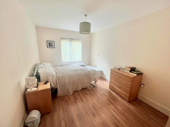 1 Bedroom Flat For Sale In Manor Road, Edgbaston, Birmingham, B16