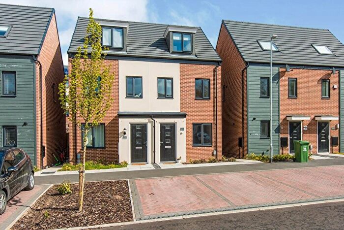 3 Bedroom Semi Detached House To Rent In Martlet Grove, Buckshaw Village, PR7