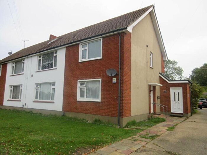 2 Bedroom Flat To Rent In Woodgrange Drive, Southend On Sea, SS1