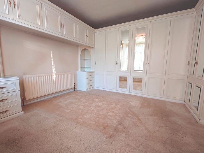 2 Bedroom Detached Bungalow For Sale In Kinnersley Avenue, Kidsgrove, Stoke-On-Trent, ST7