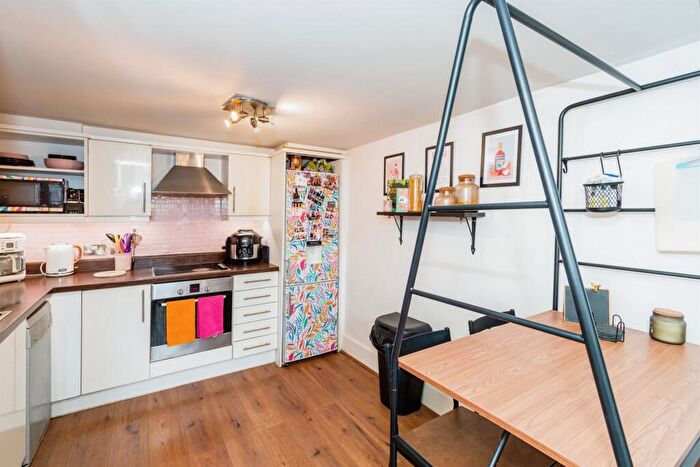 1 Bedroom Flat For Sale In Andersons Road, Southampton, SO14