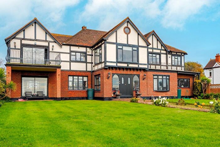 5 Bedroom Detached House For Sale In Thorpe Esplanade, Southend-On-Sea, SS1