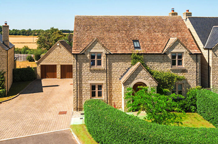 4 Bedroom Detached House For Sale In Saxon Way, Fairford, Gloucestershire, GL7