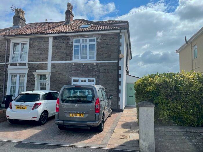 4 Bedroom End Of Terrace House To Rent In Ducie Road, Staple Hill, BS16