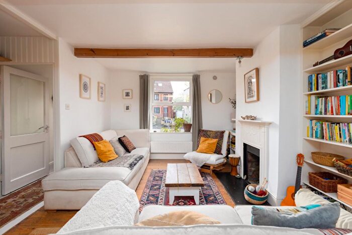 2 Bedroom Terraced House For Sale In Stapleton Road, Easton, BS5