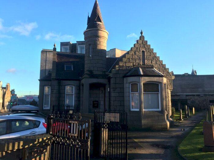 3 Bedroom Terraced House To Rent In Great Western Road, Aberdeen, AB10