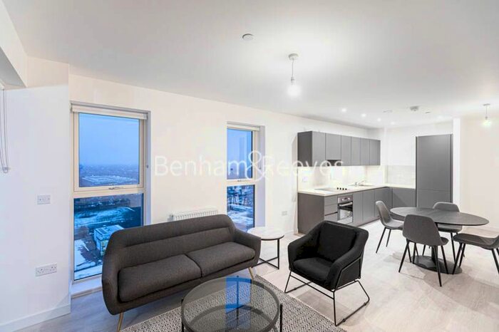 1 Bedroom Flat To Rent In East Acton Lane, Acton, W3