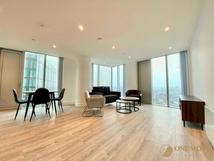 2 Bedroom Flat To Rent In The Blade, Silvercroft St, M15