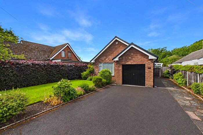 2 Bedroom Bungalow For Sale In Ashbourne Drive, High Lane, Stockport, Cheshire, SK6