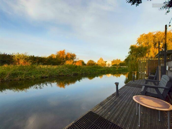 3 Bedroom Detached Bungalow For Sale In Kings Delph, Whittlesey, Peterborough, PE7