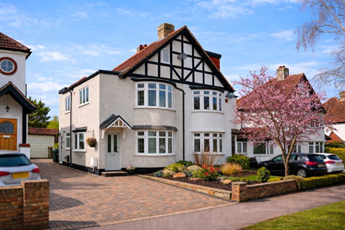 3 Bedroom Semi Detached House For Sale In Birch Tree Avenue, West Wickham, Kent, BR4