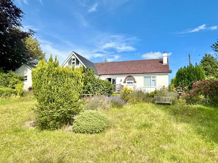 3 Bedroom Detached Bungalow For Sale In Deans Walk, Harrow Hill, Drybrook, GL17