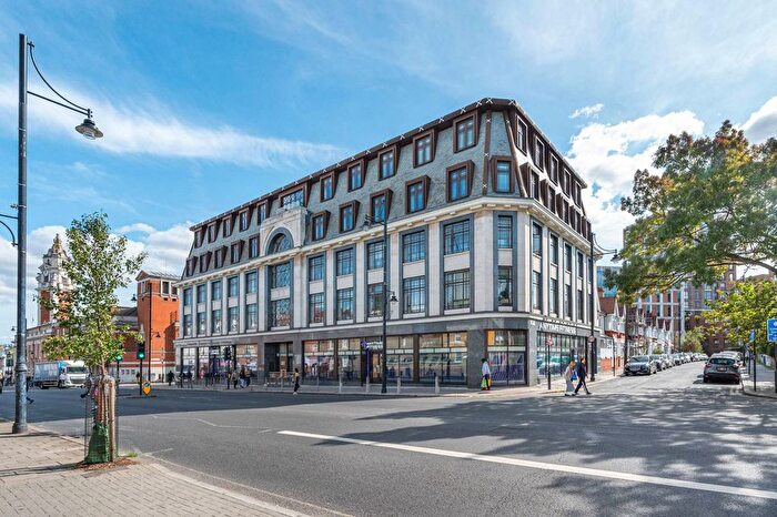 2 Bedroom Flat For Sale In Acre Lane, Brixton, London, SW2