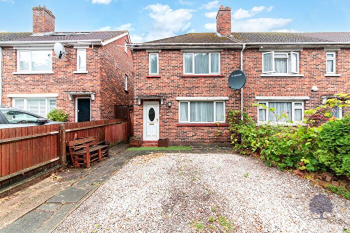 3 Bedroom Detached House To Rent In Phipps Bridge Road, London, SW19