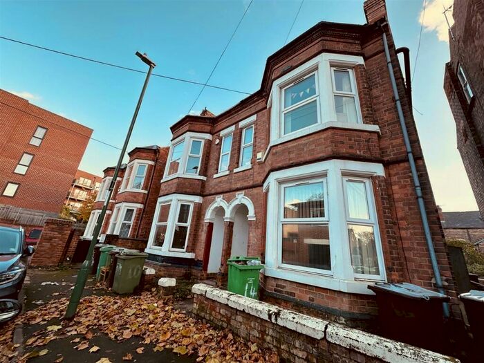 6 Bedroom Terraced House To Rent In Arthur Avenue, Nottingham, NG7