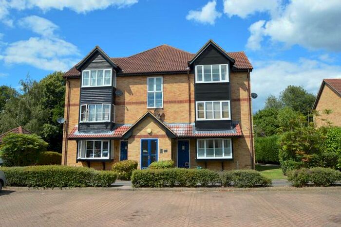 Studio To Rent In Monks Crescent, Addlestone, KT15