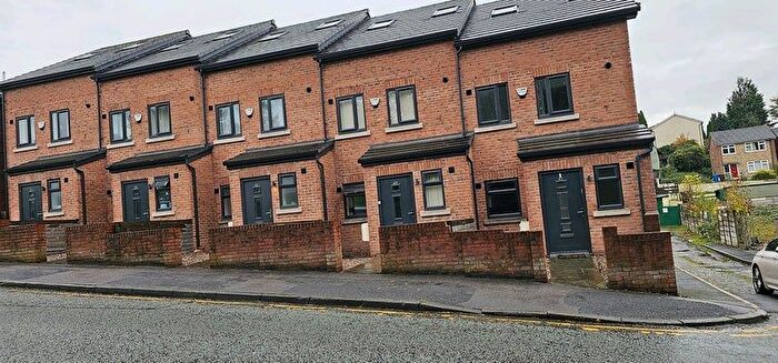 3 Bedroom End Of Terrace House To Rent In Rainsough Brow, Manchester, M25