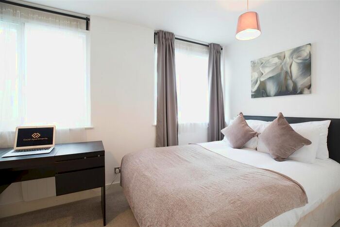 2 Bedroom Flat To Rent In Bride Court, London, EC4Y
