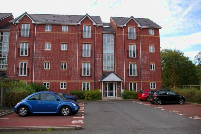 2 Bedroom Flat To Rent In Waterside Gardens, Eagley Brook Way, Astley Bridge, Bolton, BL1