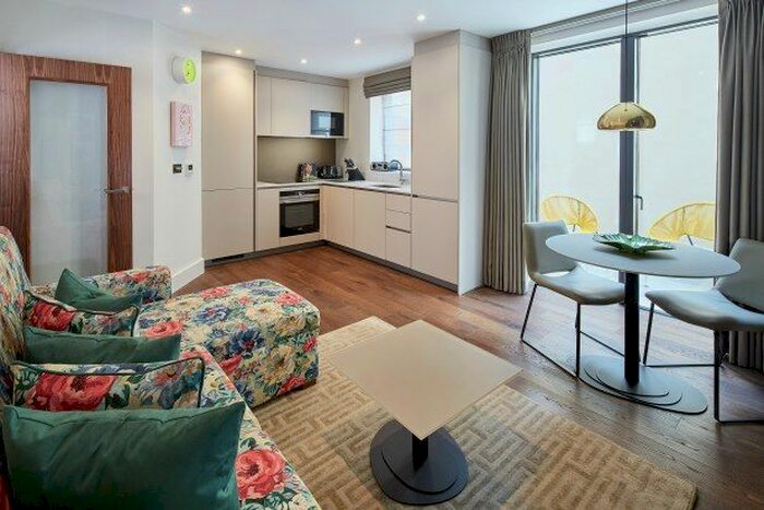1 Bedroom Flat To Rent In - Cheval Place, London, SW7
