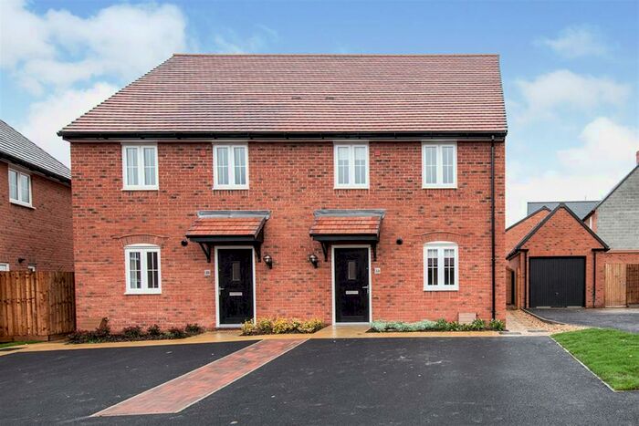 3 Bedroom Semi-Detached House To Rent In Bedroom Semi Detached House In Watercress Rise, Biddenham, Bedford, MK40