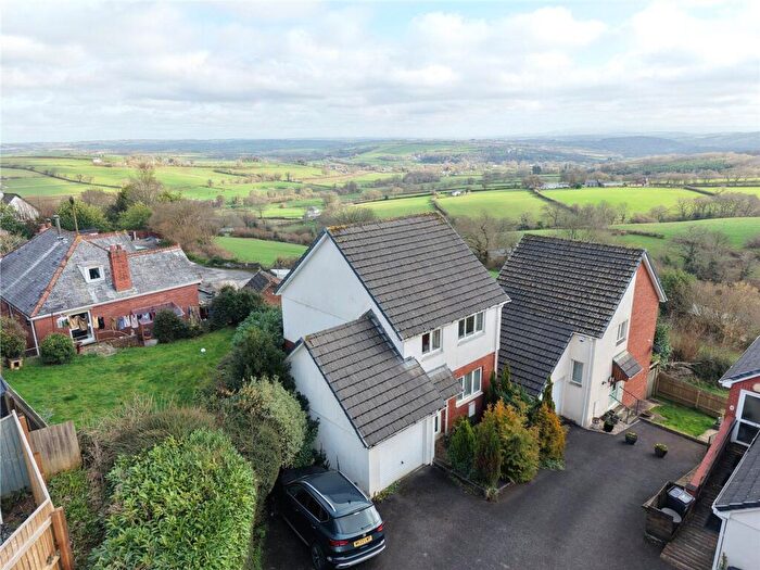 2 Bedroom Detached House For Sale In Tavistock Road, Launceston, PL15