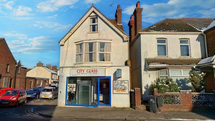 3 Bedroom Duplex To Rent In Hatfield Road, St Albans, AL1