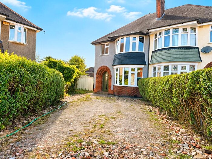 3 Bedroom Semi-Detached House For Sale In Convent Drive, Coalville, LE67